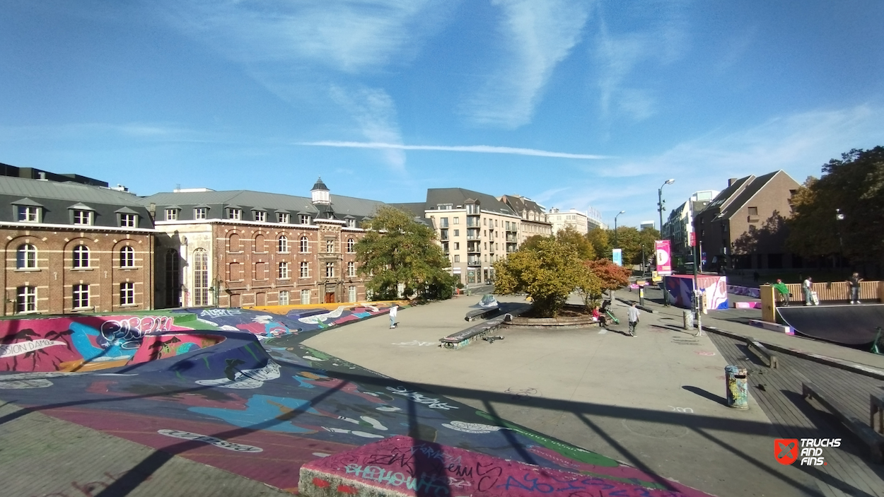 Place de la Chapelle skatepark